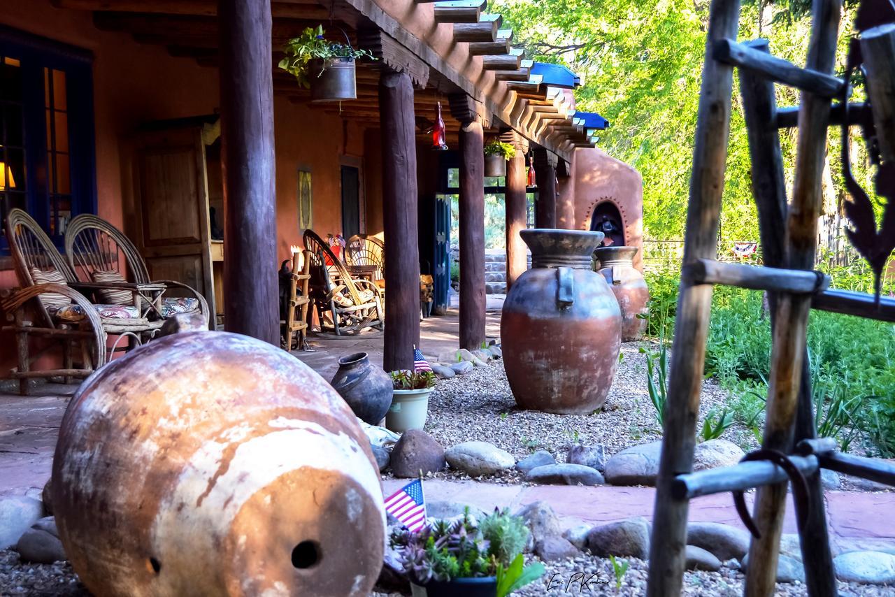 阿都比派恩斯住宿加早餐旅馆 Ranchos de Taos 外观 照片