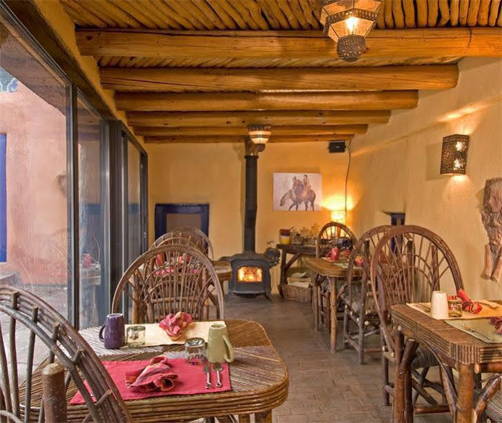 阿都比派恩斯住宿加早餐旅馆 Ranchos de Taos 外观 照片