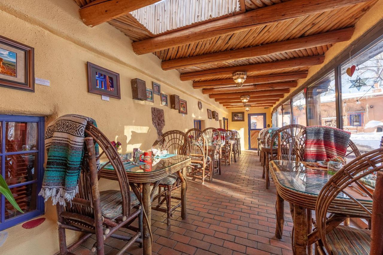 阿都比派恩斯住宿加早餐旅馆 Ranchos de Taos 外观 照片