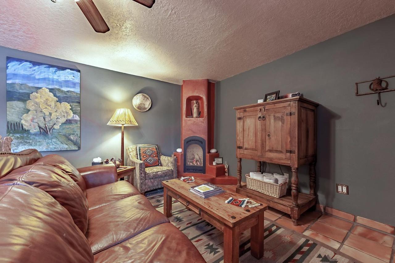 阿都比派恩斯住宿加早餐旅馆 Ranchos de Taos 外观 照片